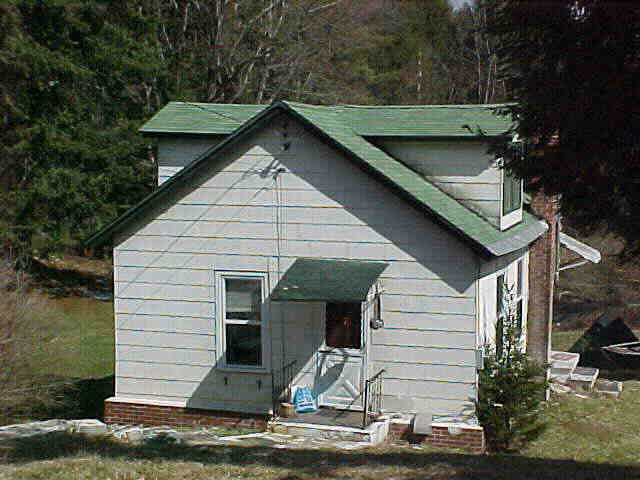 Building photograph for 172 FARNUM ROAD